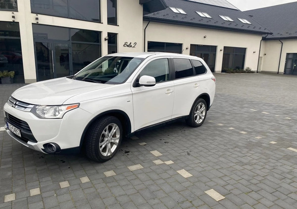 Mitsubishi Outlander cena 56900 przebieg: 223769, rok produkcji 2015 z Imielin małe 67